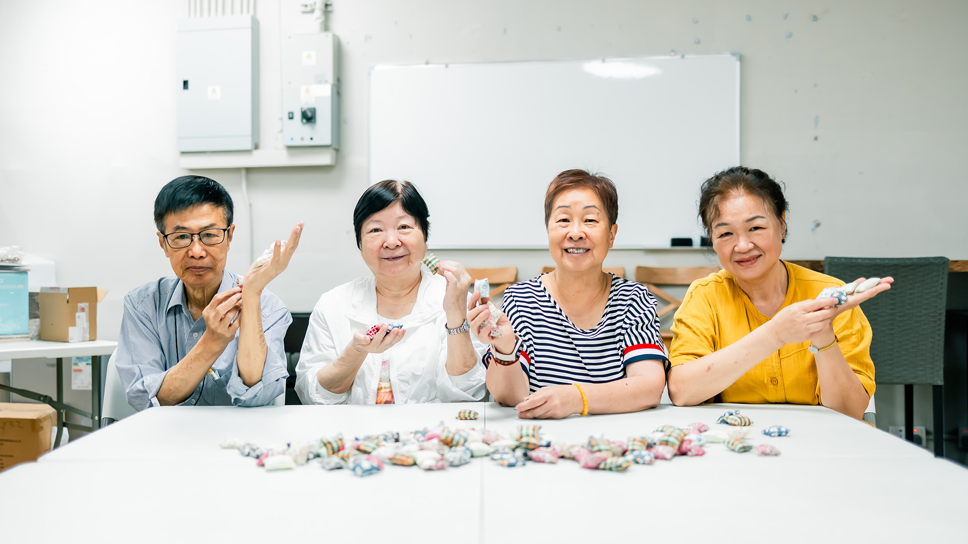 This creation and sharing process let us gain a glimpse of what active ageing truly means. By bringing their experiences into each creation, the elderly reaffirmed their sense of purpose, enriched their lives, and strengthened connections with others.