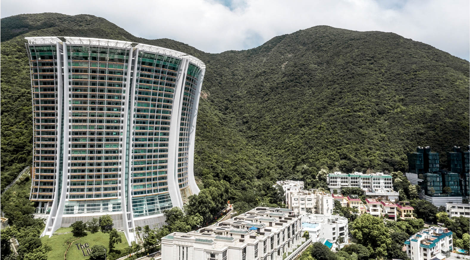 住宅建築 The Lily 體現理想地方生活環境與高端居住體驗，提升生活質素，淺水灣香港華懋集團