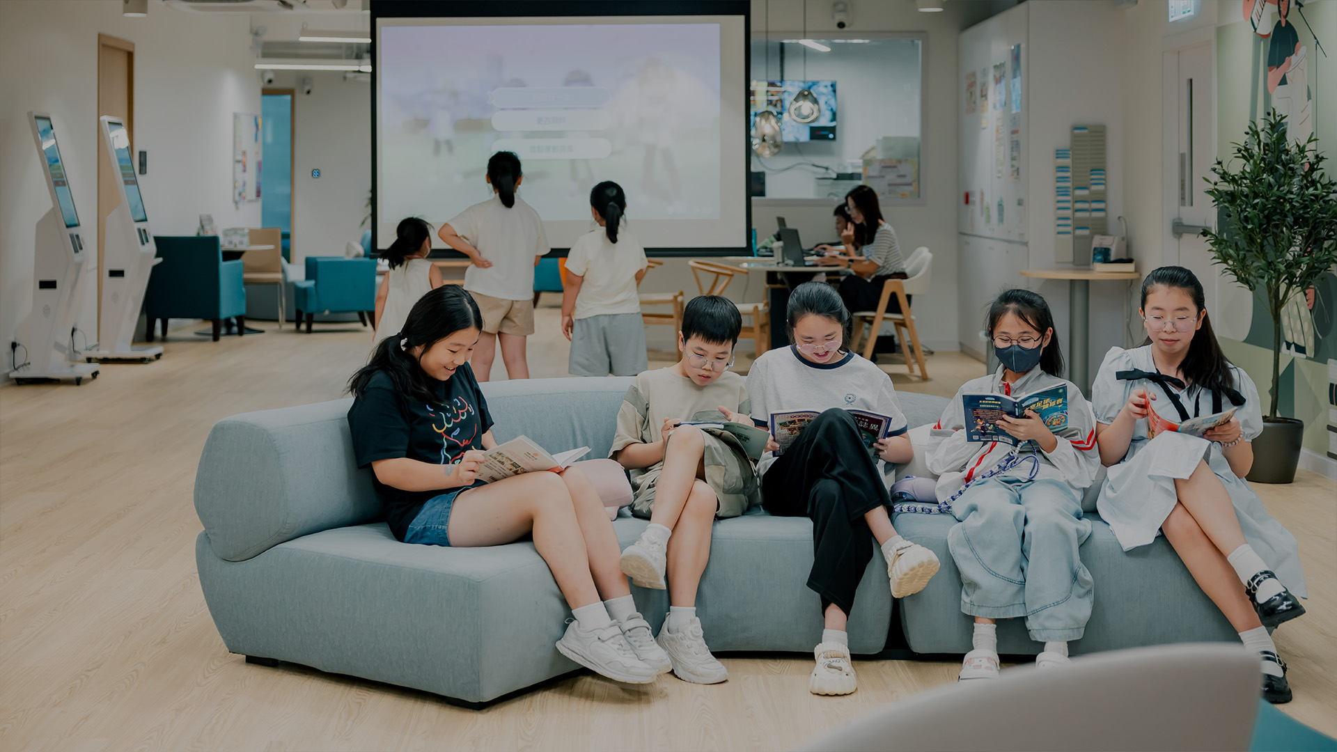 華懋集團與仁濟醫院攜手打造全港最大社區客廳